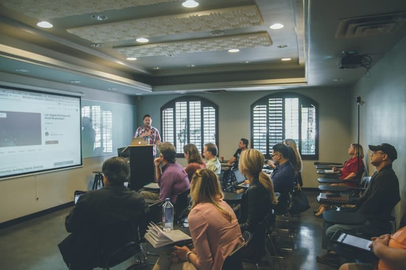 Institutionelle Trainingsstrategien, Kapazitätsaufbau und Personalentwicklung